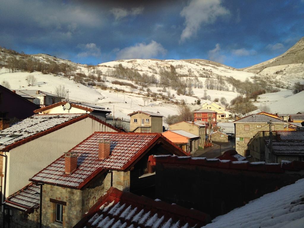 Hotel Rural Pena Castil Sotres Kültér fotó