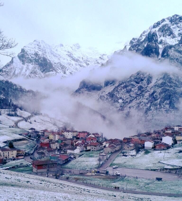 Hotel Rural Pena Castil Sotres Kültér fotó