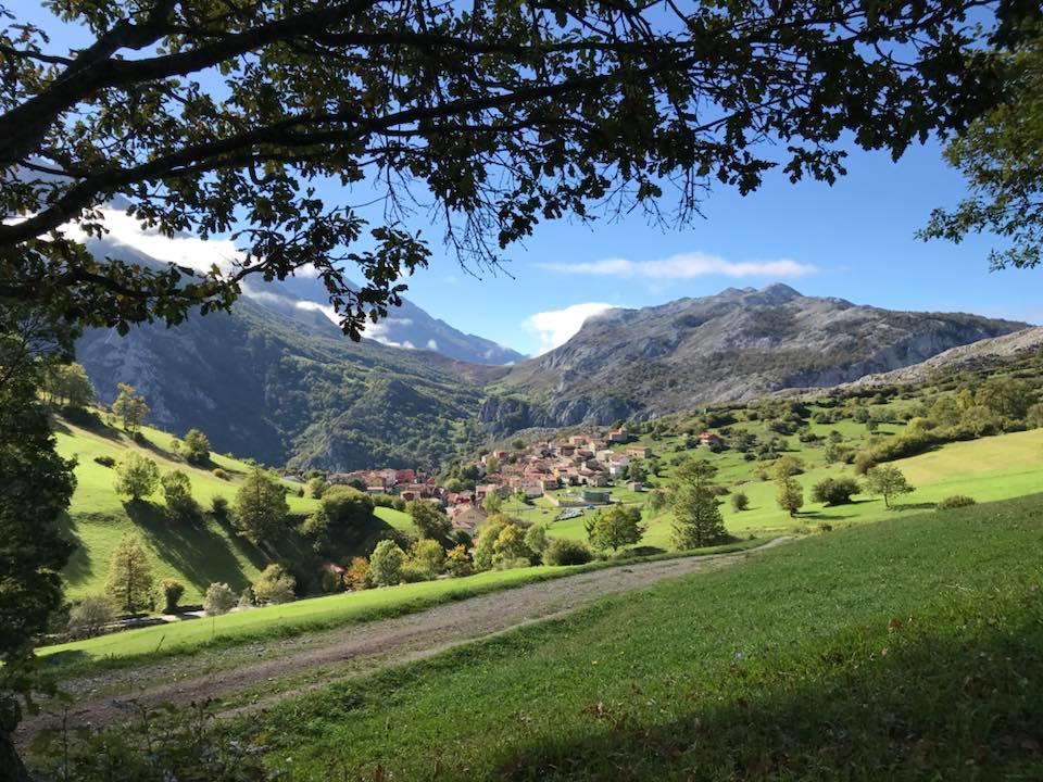 Hotel Rural Pena Castil Sotres Kültér fotó