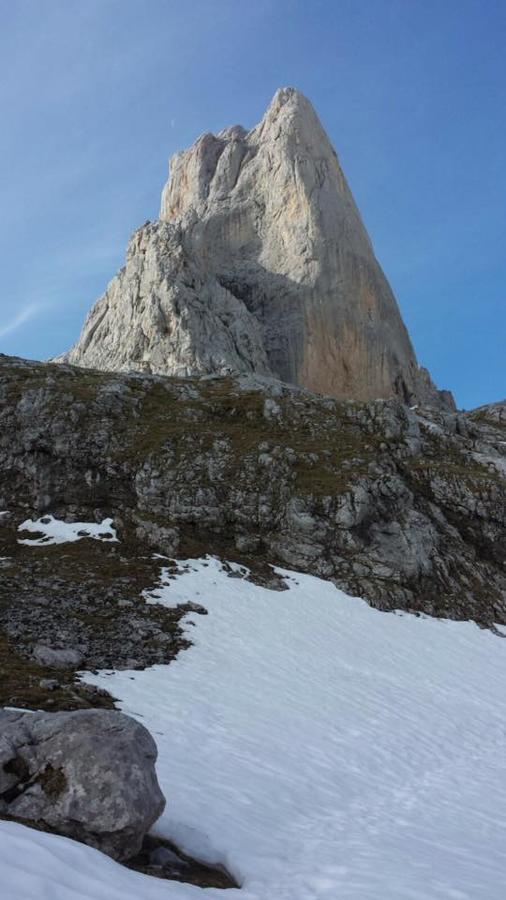 Hotel Rural Pena Castil Sotres Kültér fotó