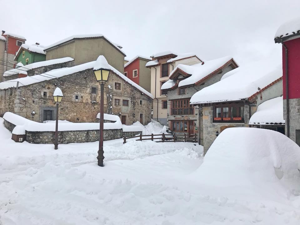 Hotel Rural Pena Castil Sotres Kültér fotó